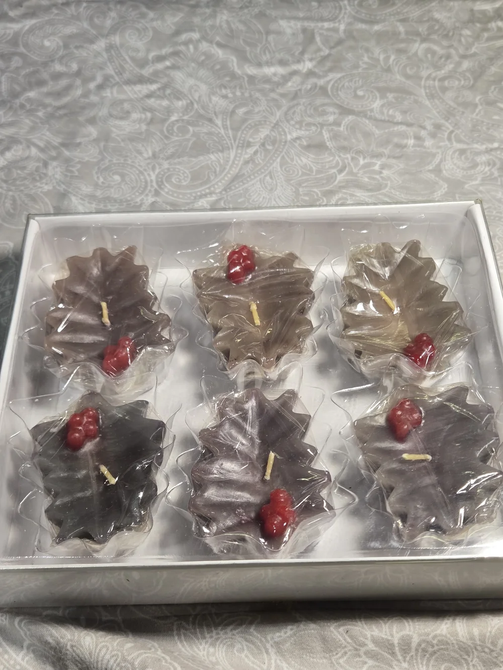 Vintage Hallmark Candles *NEW In Box* Christmas Holly Berry Leaf Shape Green Red